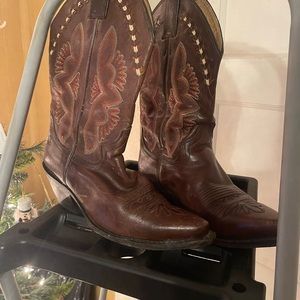 Justin Boots size 8
